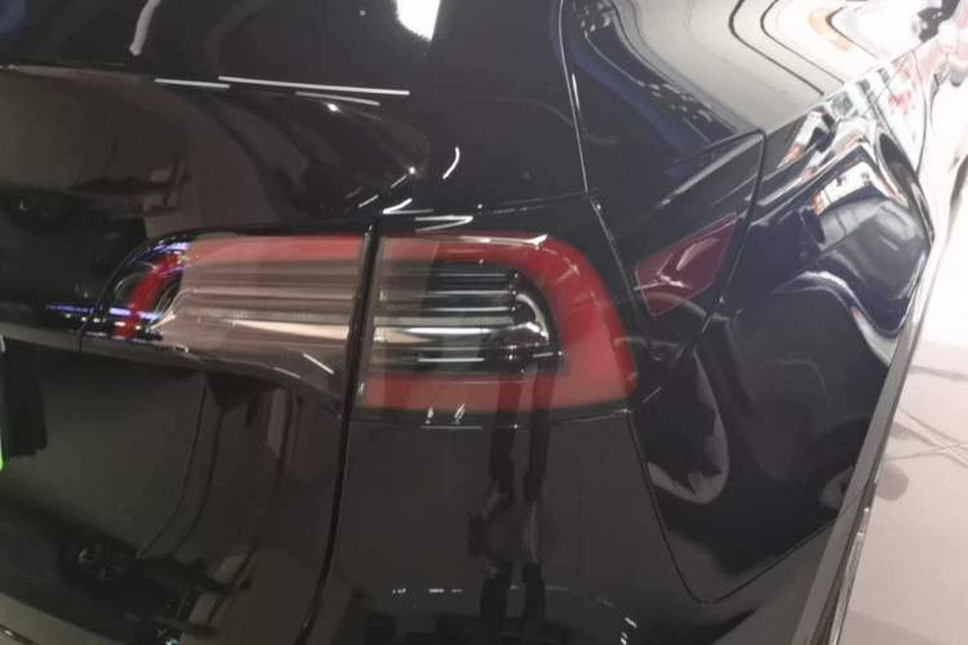Used Tesla Model Y 2022 Revised Version Long-Range All-Wheel Drive Right Rear Taillight