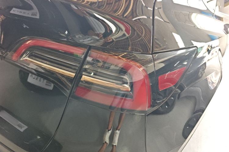 Used Tesla Model Y 2022 Revised Version Rear-Wheel Drive Right Rear Taillight