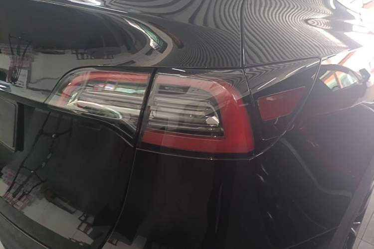 Used Tesla Model Y 2022 Revised Version Rear-Wheel Drive Right Rear Taillight