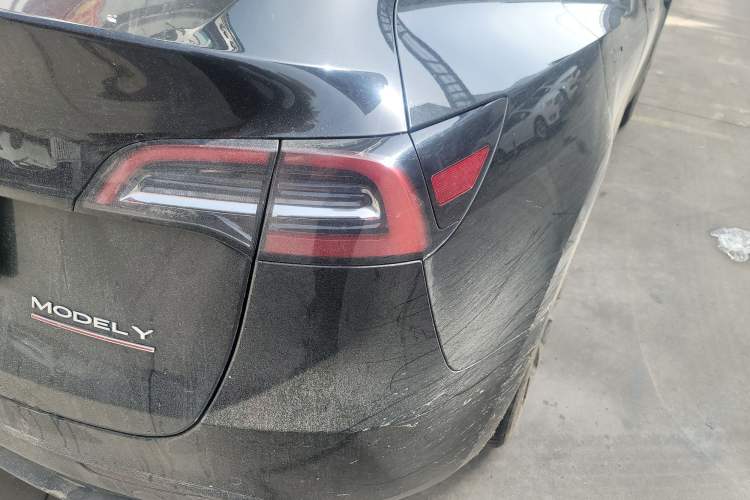 Used Tesla Model Y 2022 Rear-Wheel-Drive Version Right Rear Taillight