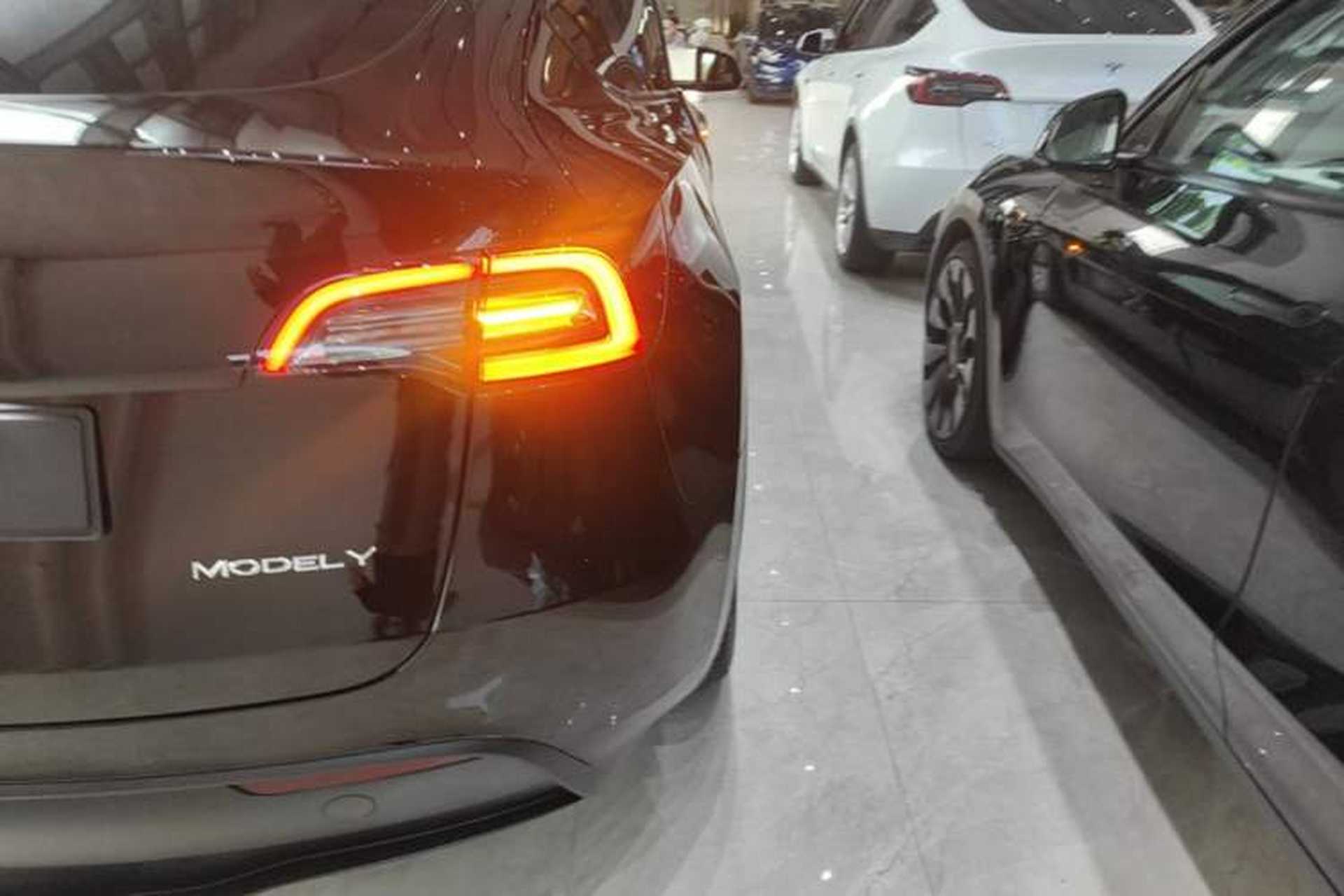 Used Tesla Model Y 2022 Revised Version Rear-Wheel Drive Right Rear Taillight