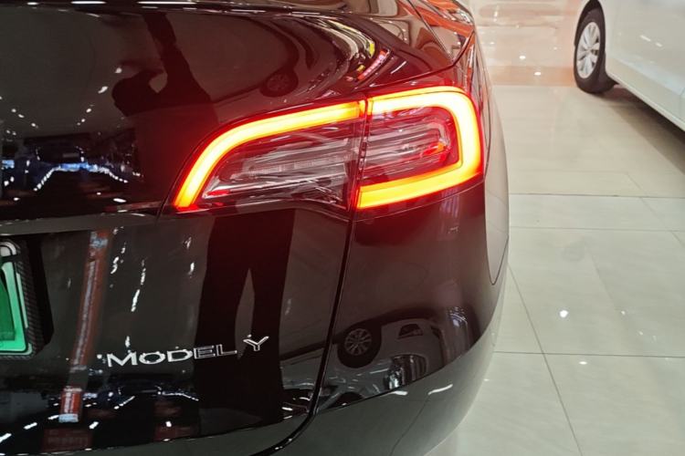 Used Tesla Model Y 2022 Revised Version Rear-Wheel Drive Right Rear Taillight