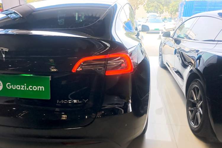 Used Tesla Model Y 2022 Revised Version Rear-Wheel Drive Right Rear Taillight