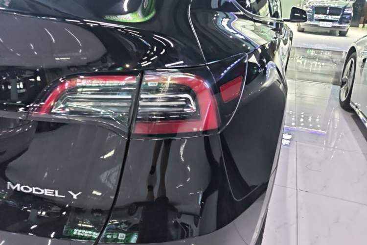 Used Tesla Model Y 2022 Revised Version Long-Range All-Wheel Drive Right Rear Taillight