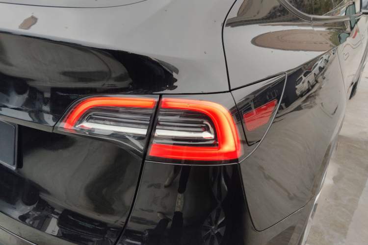 Used Tesla Model Y 2022 Revised Version Rear-Wheel Drive Right Rear Taillight
