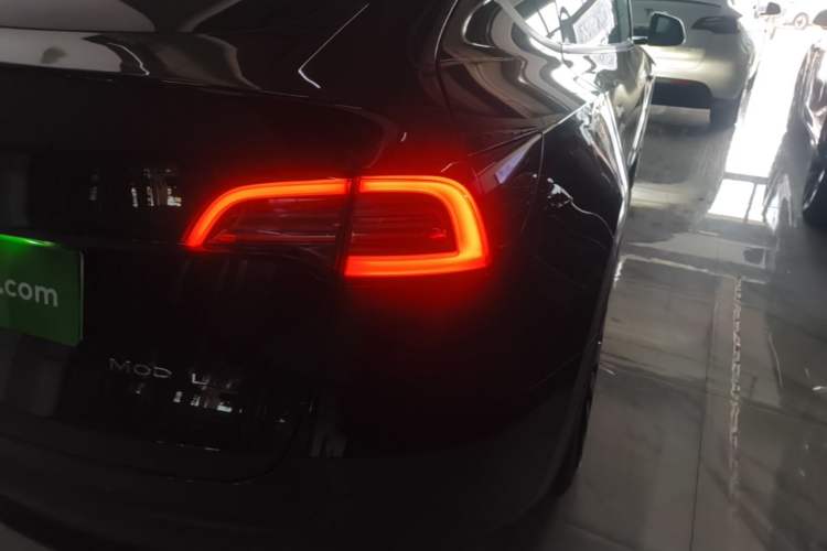 Used Tesla Model Y 2022 Revised Version Rear-Wheel Drive Right Rear Taillight