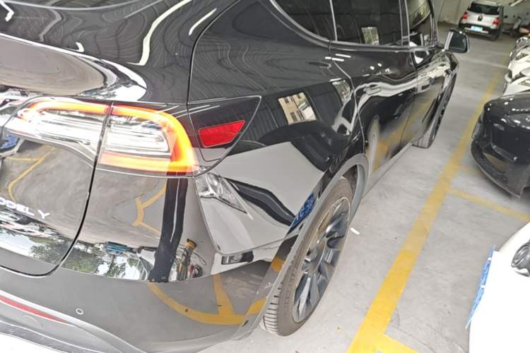 Used Tesla Model Y 2022 Rear-Wheel-Drive Version Right Rear Taillight