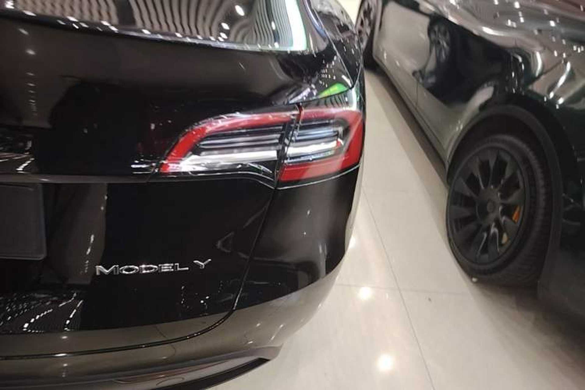 Used Tesla Model Y 2022 Revised Version Rear-Wheel Drive Right Rear Taillight