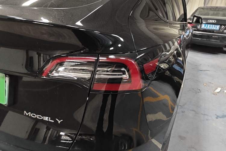 Used Tesla Model Y 2022 Revised Version Rear-Wheel Drive Right Rear Taillight