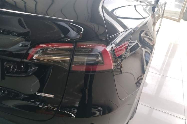 Used Tesla Model Y 2022 Revised Version Rear-Wheel Drive Right Rear Taillight