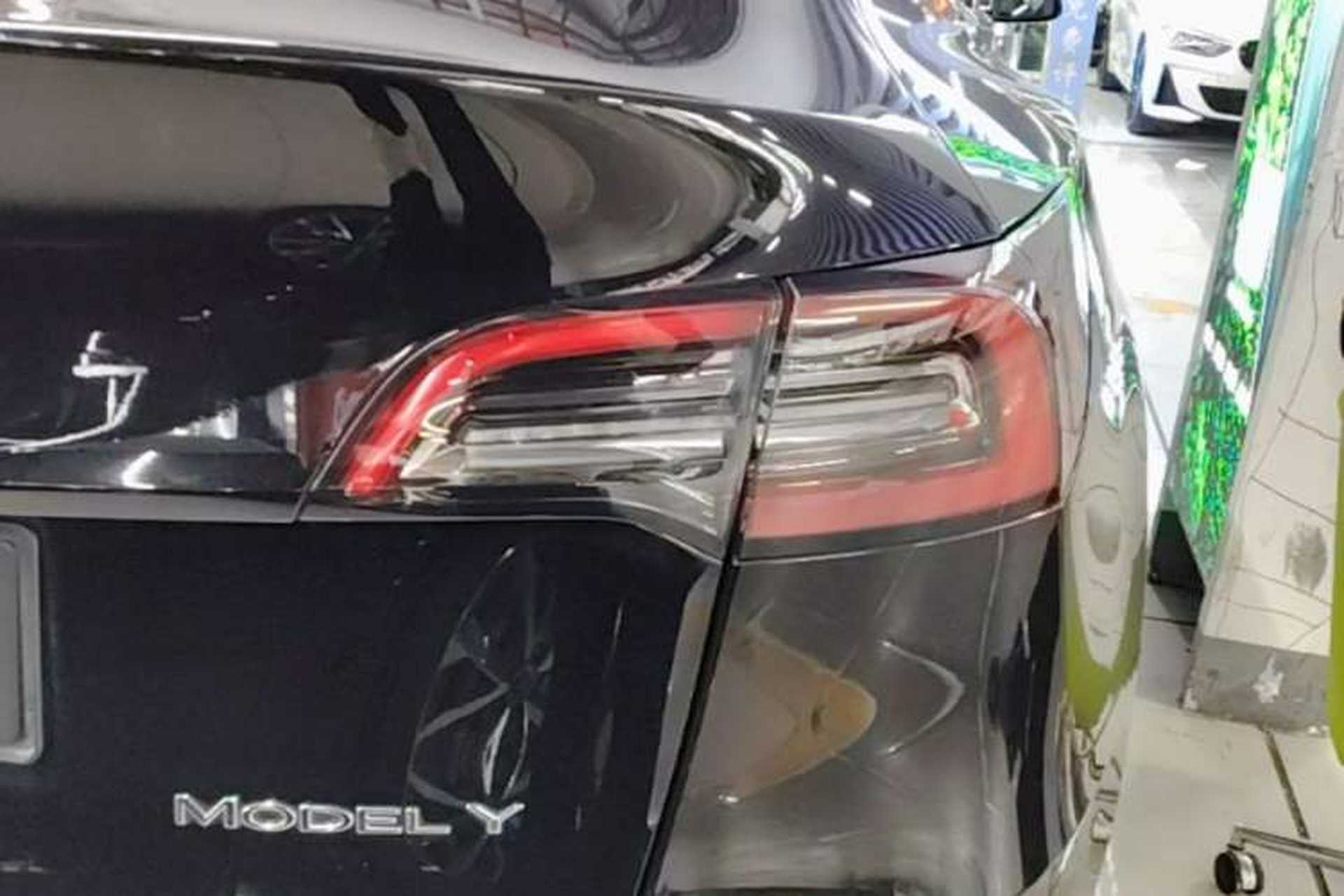 Used Tesla Model Y 2022 Revised Version Rear-Wheel Drive Right Rear Taillight