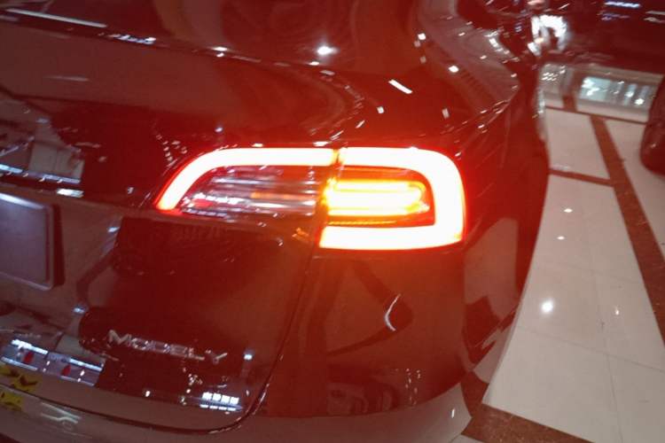 Used Tesla Model Y 2022 Revised Version Rear-Wheel Drive Right Rear Taillight