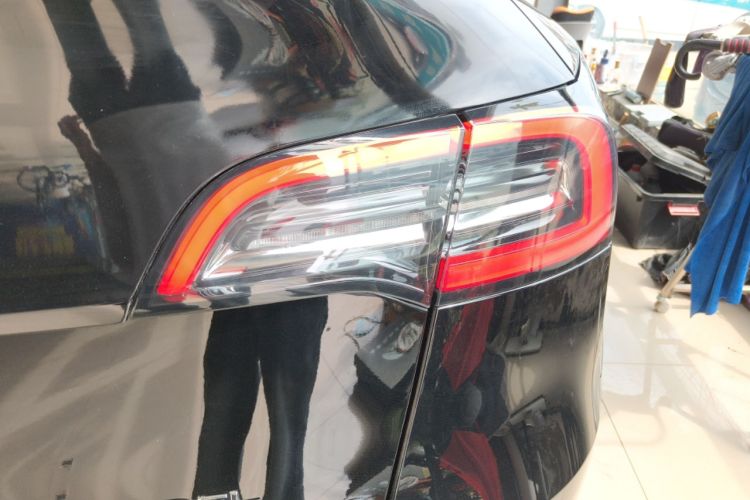Used Tesla Model Y 2022 Revised Version Rear-Wheel Drive Right Rear Taillight