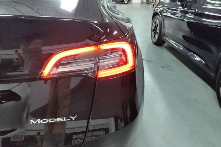 Used Tesla Model Y 2022 Revised Version Long-Range All-Wheel Drive Right Rear Taillight