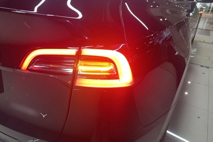 Used Tesla Model Y 2022 Revised Version Long-Range All-Wheel Drive Right Rear Taillight