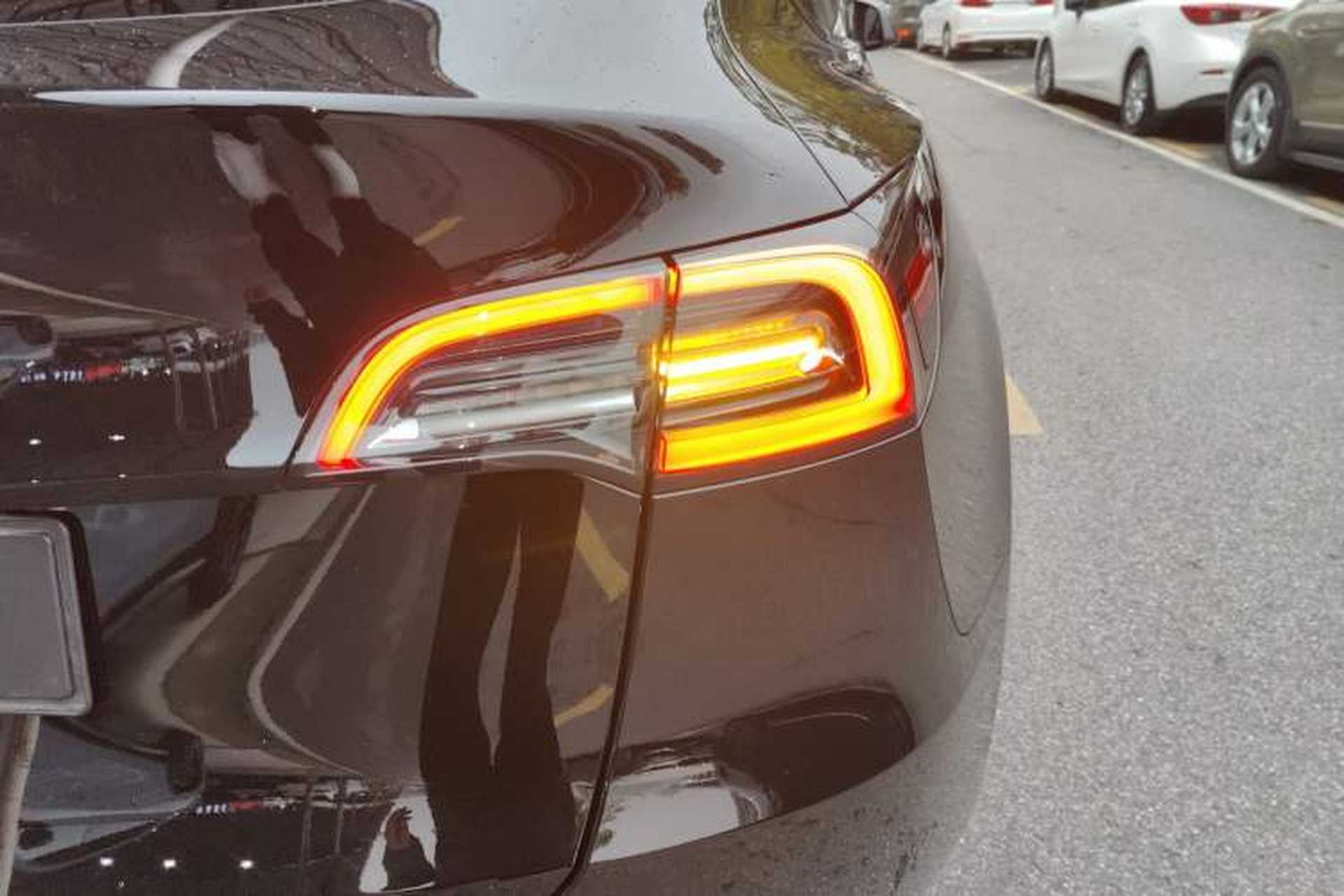 Used Tesla Model Y 2022 Revised Version Rear-Wheel Drive Right Rear Taillight