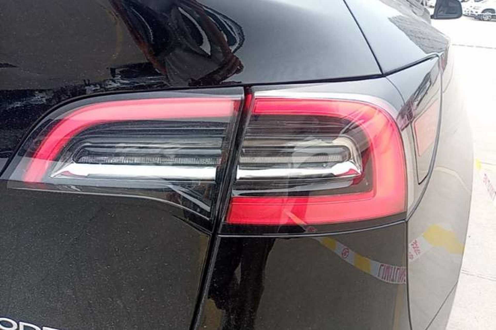 Used Tesla Model Y 2022 Revised Version Rear-Wheel Drive Right Rear Taillight