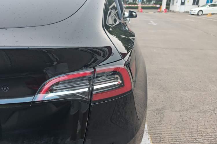 Used Tesla Model Y 2022 Revised Version Rear-Wheel Drive Right Rear Taillight
