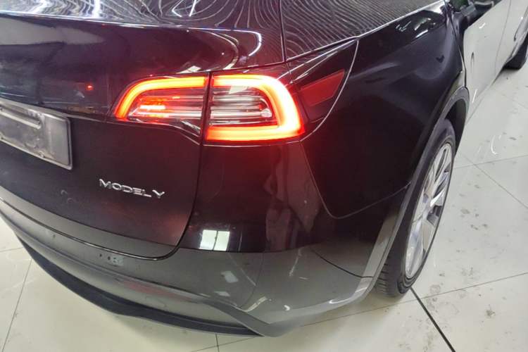 Used Tesla Model Y 2022 Revised Version Rear-Wheel Drive Right Rear Taillight