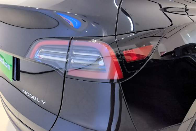 Used Tesla Model Y 2022 Revised Version Long-Range All-Wheel Drive Right Rear Taillight