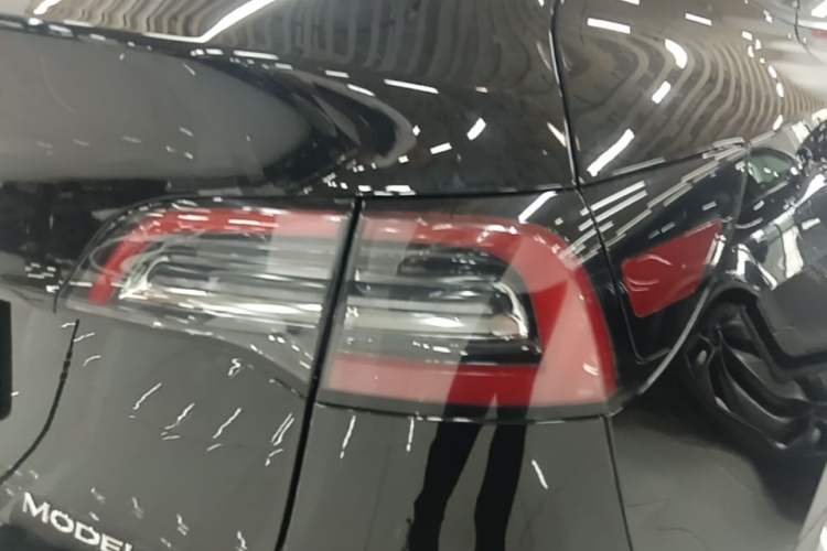 Used Tesla Model Y 2022 Revised Version Rear-Wheel Drive Right Rear Taillight