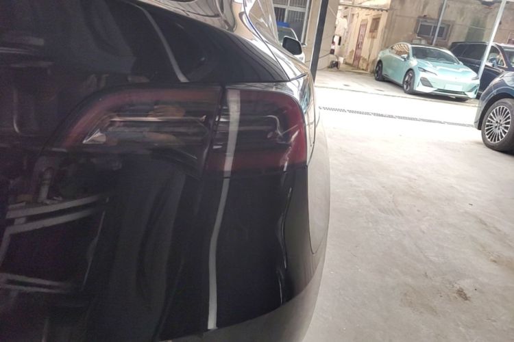 Used Tesla Model Y 2022 Revised Version Long-Range All-Wheel Drive Right Rear Taillight