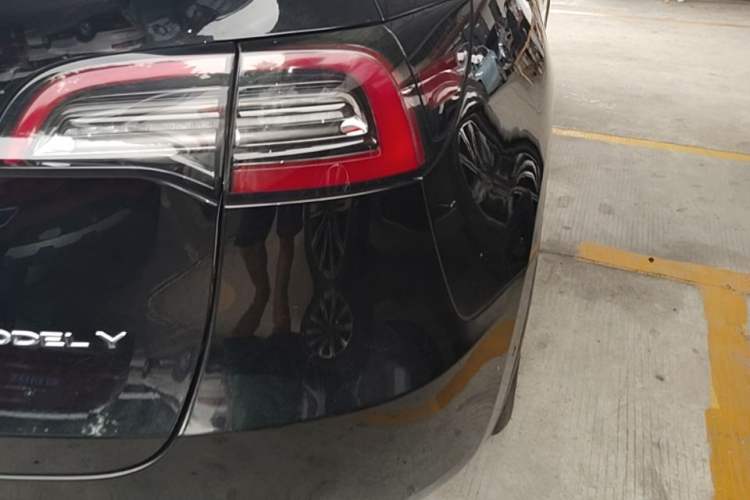 Used Tesla Model Y 2022 Revised Version Rear-Wheel Drive Right Rear Taillight
