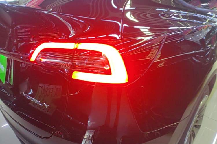 Used Tesla Model Y 2022 Revised Version Rear-Wheel Drive Right Rear Taillight