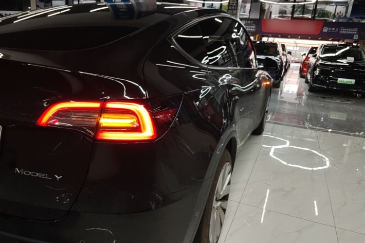 Used Tesla Model Y 2022 Revised Version Rear-Wheel Drive Right Rear Taillight