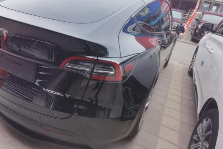 Used Tesla Model Y 2022 Revised Version Rear-Wheel Drive Right Rear Taillight