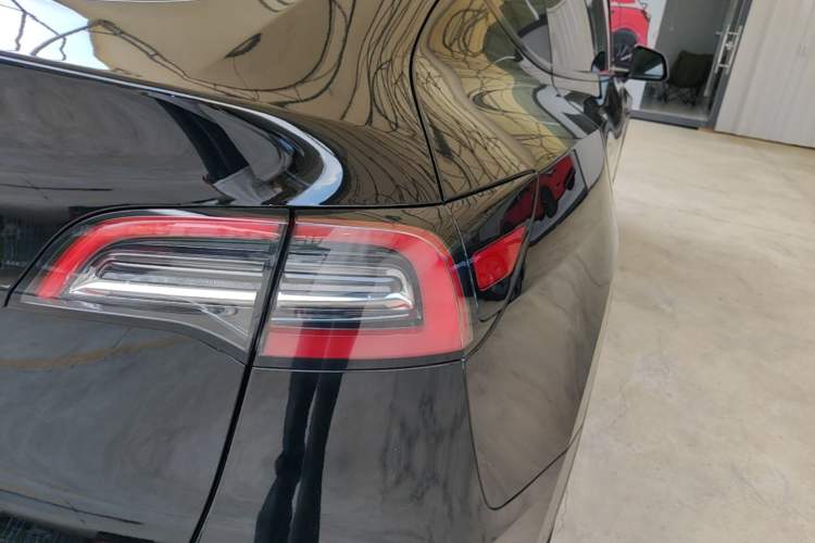 Used Tesla Model Y 2022 Revised Version Rear-Wheel Drive Right Rear Taillight