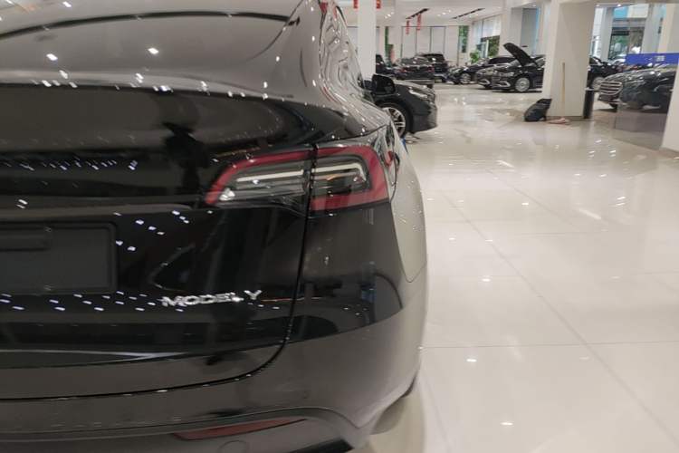 Used Tesla Model Y 2022 Revised Version Long-Range All-Wheel Drive Right Rear Taillight