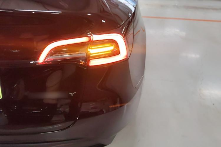 Used Tesla Model Y 2022 Revised Version Long-Range All-Wheel Drive Right Rear Taillight