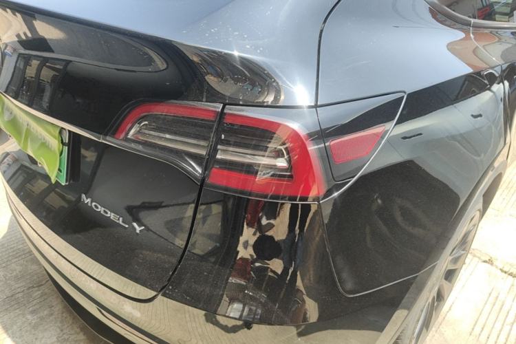 Used Tesla Model Y 2022 Rear-Wheel-Drive Version Right Rear Taillight