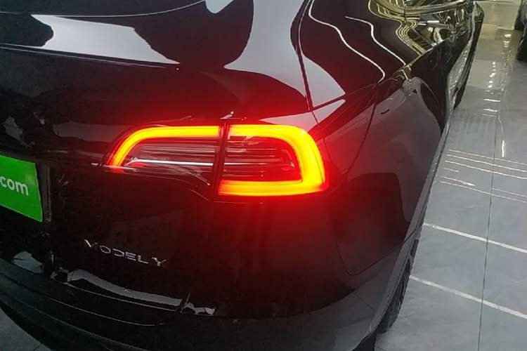 Used Tesla Model Y 2022 Revised Version Rear-Wheel Drive Right Rear Taillight