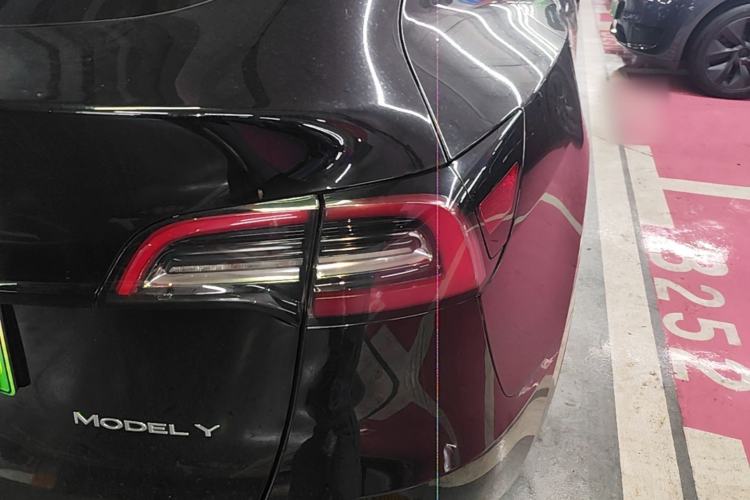 Used Tesla Model Y 2022 Revised Version Rear-Wheel Drive Right Rear Taillight