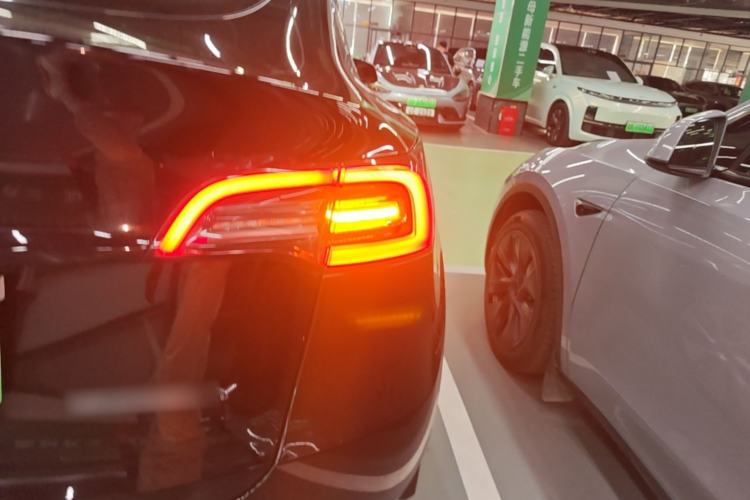 Used Tesla Model Y 2022 Revised Version Long-Range All-Wheel Drive Right Rear Taillight