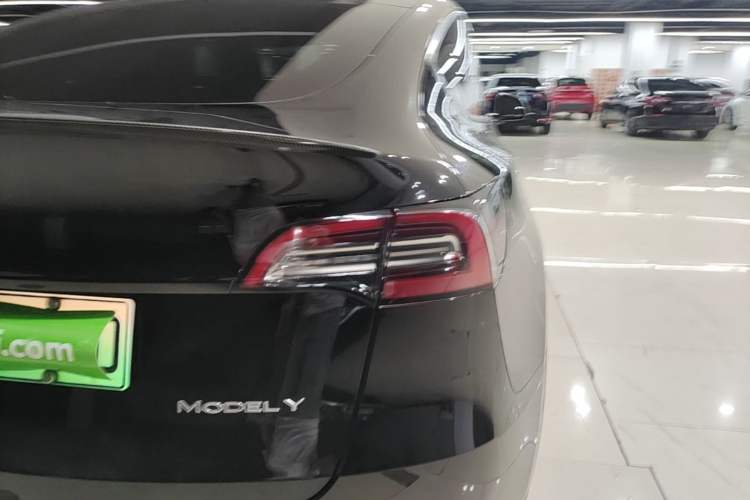 Used Tesla Model Y 2022 Revised Version Rear-Wheel Drive Right Rear Taillight