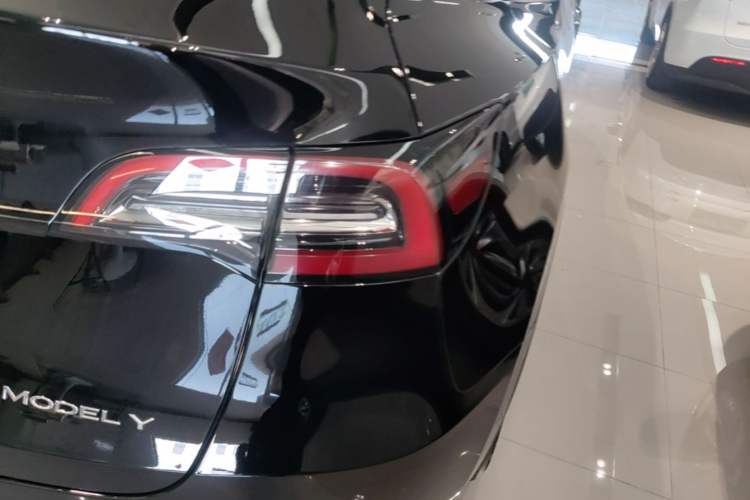 Used Tesla Model Y 2022 Revised Version Long-Range All-Wheel Drive Right Rear Taillight