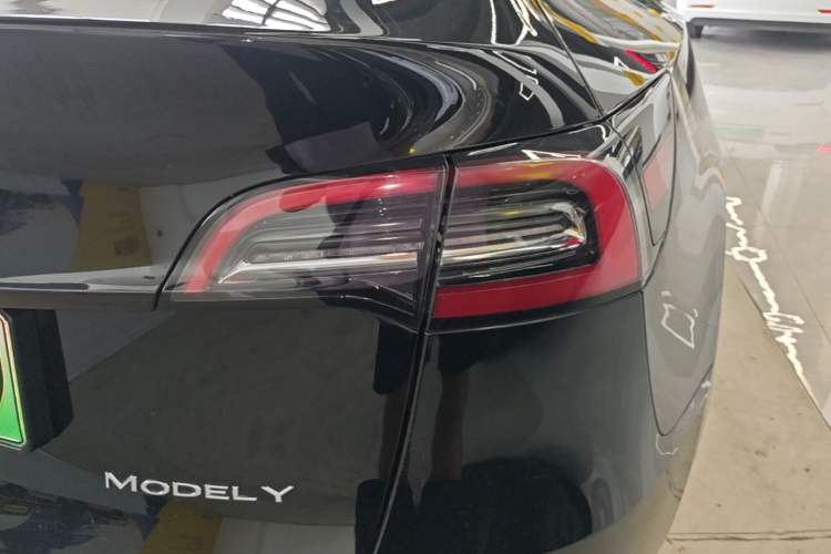 Used Tesla Model Y 2022 Rear-Wheel-Drive Version Right Rear Taillight