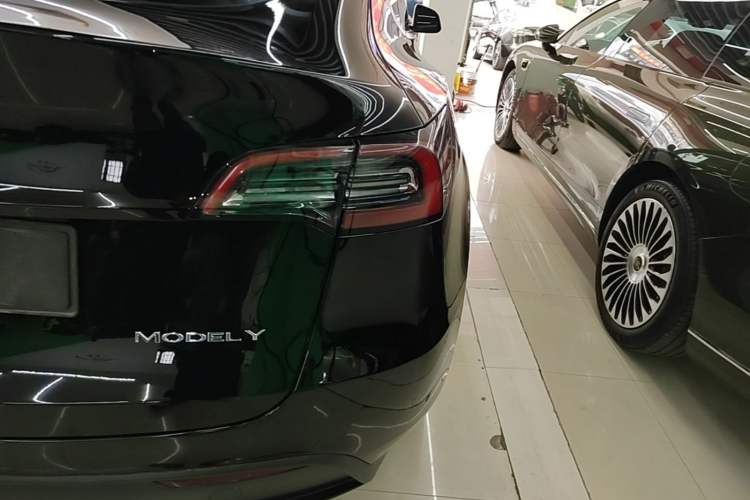Used Tesla Model Y 2022 Revised Version Rear-Wheel Drive Right Rear Taillight