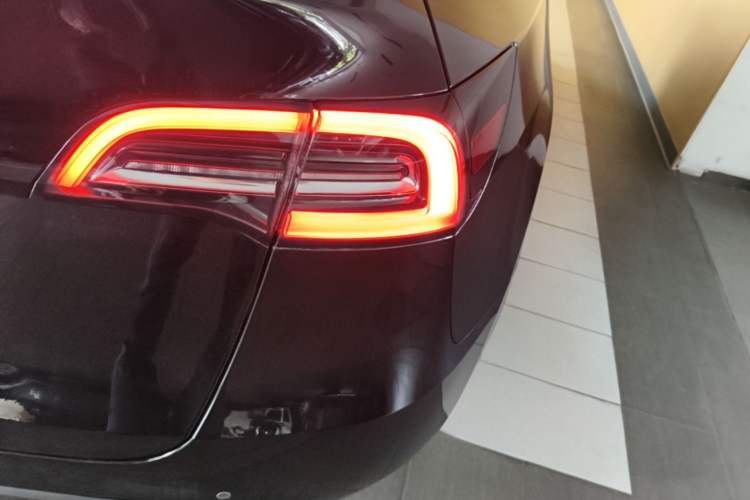 Used Tesla Model Y 2022 Revised Version Rear-Wheel Drive Right Rear Taillight