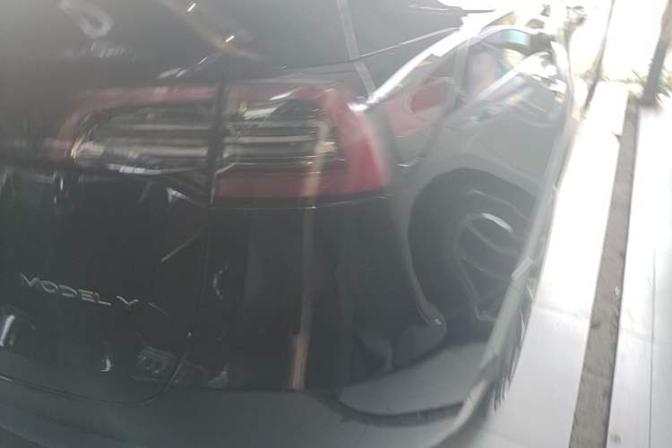 Used Tesla Model Y 2022 Revised Version Rear-Wheel Drive Right Rear Taillight