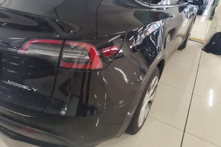 Used Tesla Model Y 2022 Rear-Wheel-Drive Version Right Rear Taillight