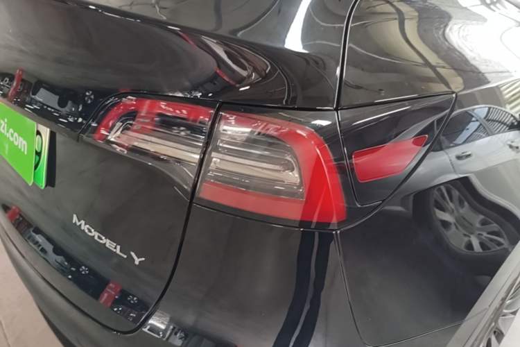 Used Tesla Model Y 2022 Revised Version Rear-Wheel Drive Right Rear Taillight