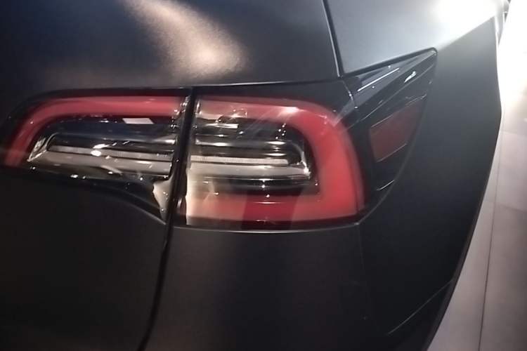 Used Tesla Model Y 2022 Revised Version Rear-Wheel Drive Right Rear Taillight