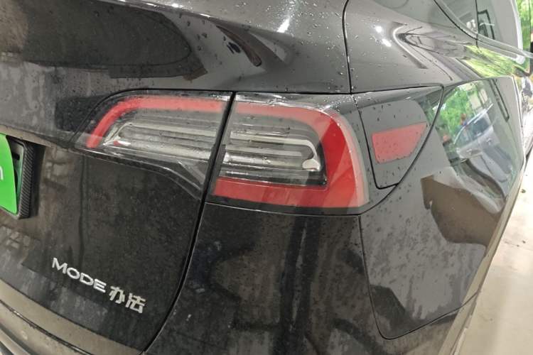 Used Tesla Model Y 2022 Revised Version Rear-Wheel Drive Right Rear Taillight