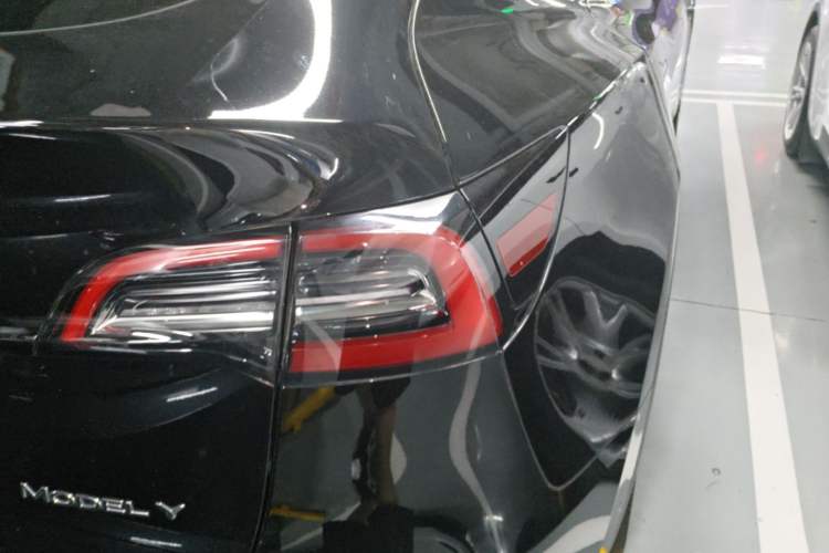 Used Tesla Model Y 2022 Revised Version Rear-Wheel Drive Right Rear Taillight