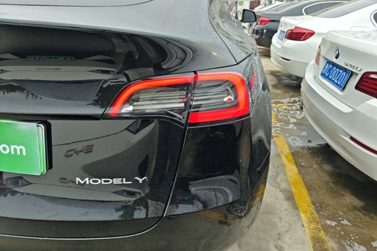 Used Tesla Model Y 2022 Revised Version Rear-Wheel Drive Right Rear Taillight