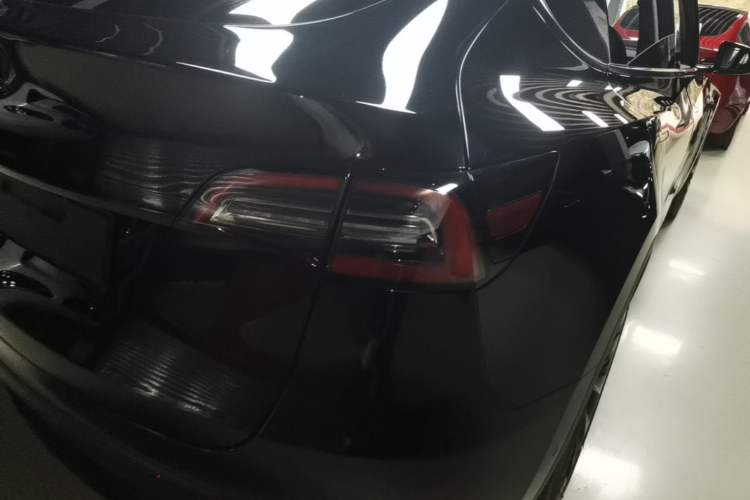 Used Tesla Model Y 2022 Rear-Wheel-Drive Version Right Rear Taillight
